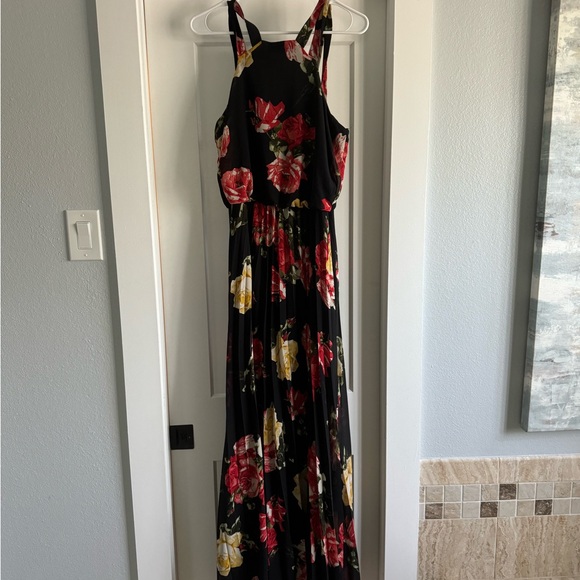 Long Formal Rose Gown, size 8, great condition - Picture 3 of 4